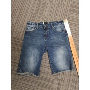 KUT From The Kloth Shorts Size 2 Womens Natalie Bermuda‎ Low Rise Blue Denim Raw